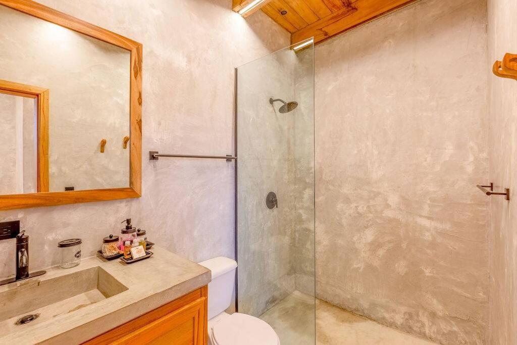Seabird Luxury Dwellings Villa Placencia Exterior photo